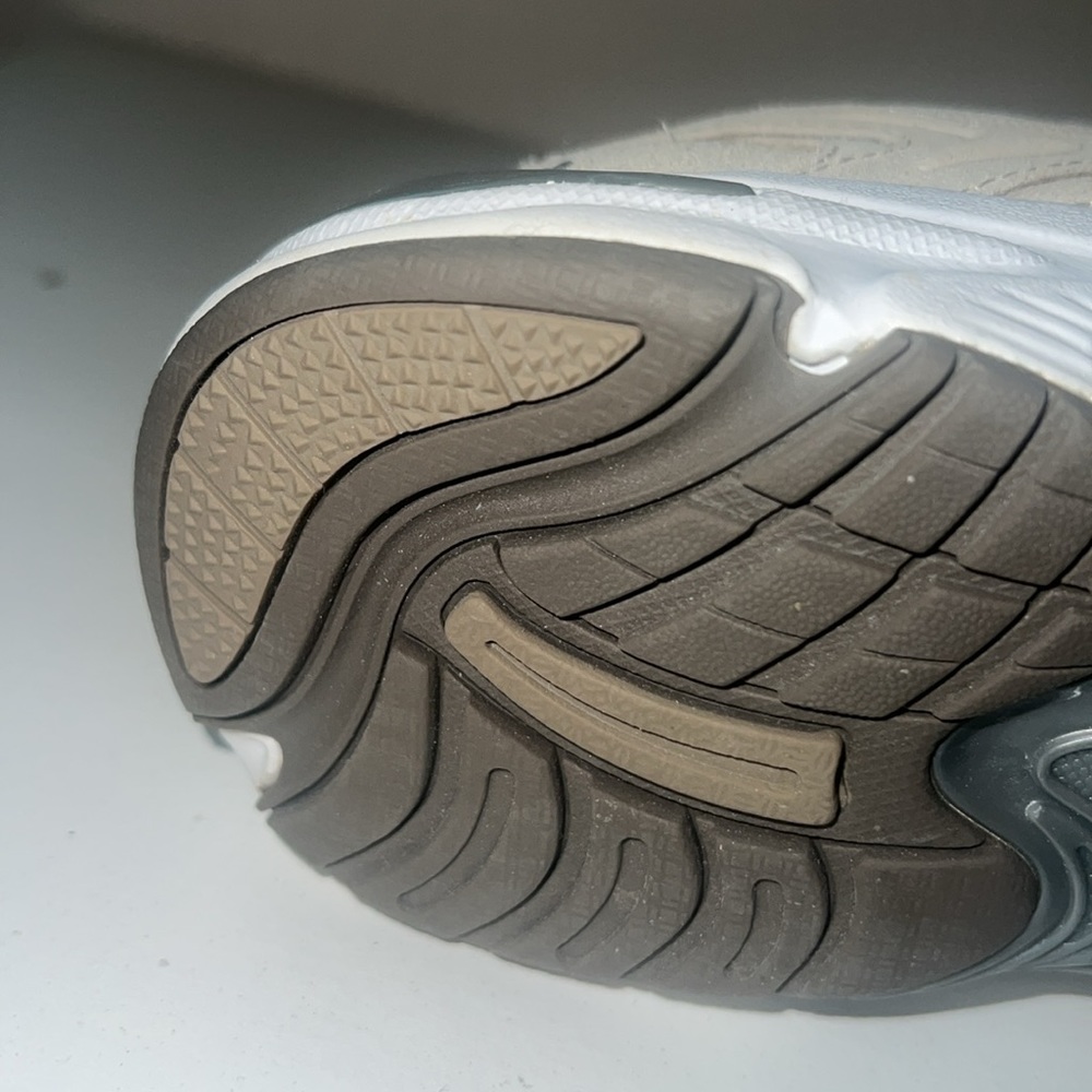 Vionic Tabi Walker Arch Support Sneaker Cream Sue… - image 4